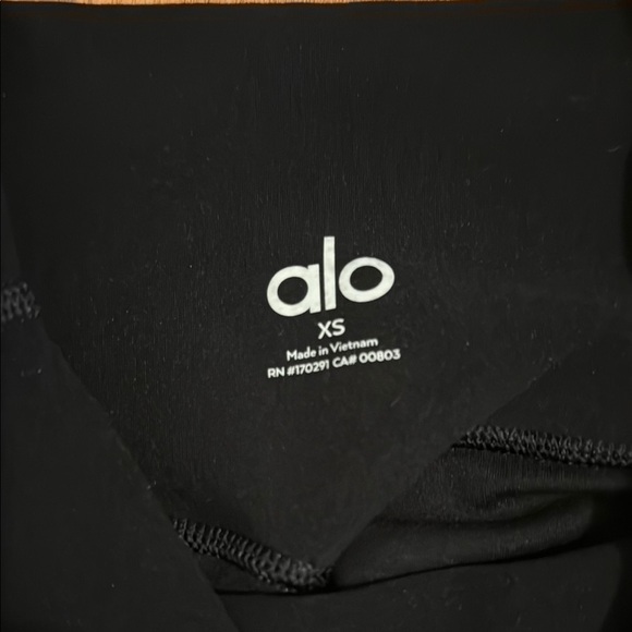Alo leggings! - Picture 3 of 3